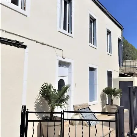 Le Grand Cru, Pres De La Cite De La Gastronomie Apartment